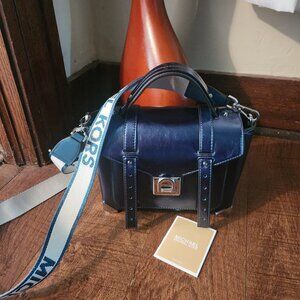 NWOT  Michael Kors Manhattan Metallic Satchel/Crossbody purse  Medium